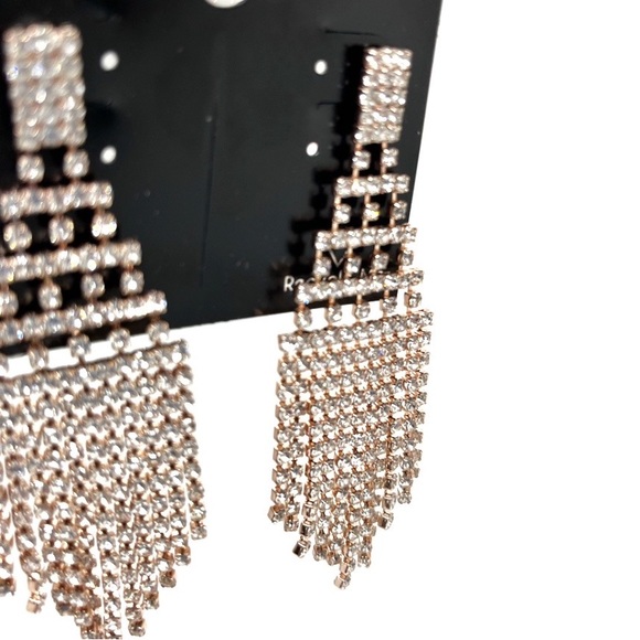 NWOT GUESS Chandelier Earrings - Picture 2 of 5